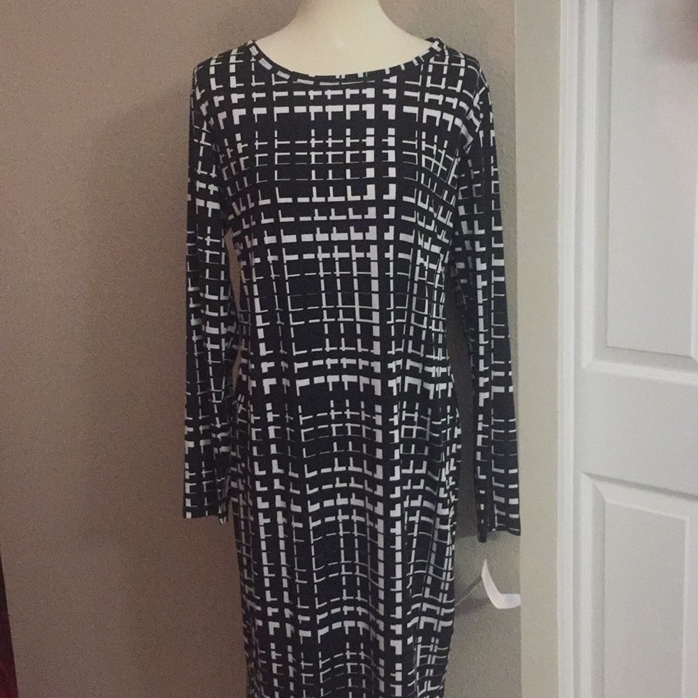 NWT Black and White Debbie Dress